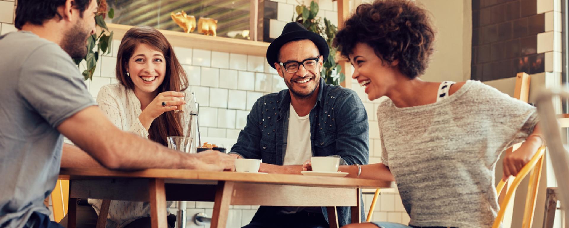 Jak rozmawiać, by być lubianym?