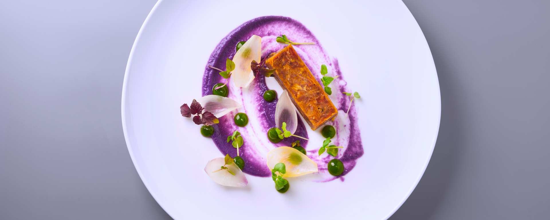 Jak podawać dania, by oczy chciały je zjeść?